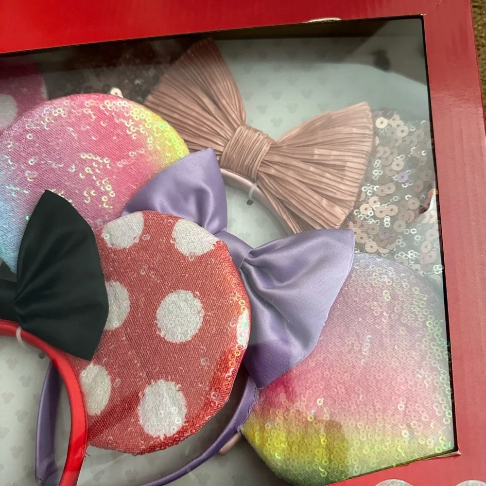 Disney Minnie Mouse 5 piece Ear kit for Disneyland World vacation